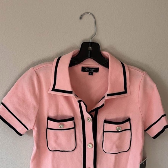 Tops - Pink Short Sleeve Button-Up Top